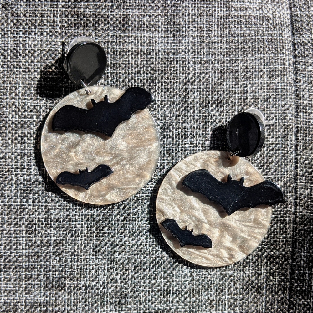 Night Sky 🦇 Dangle Earrings - New - Halloween